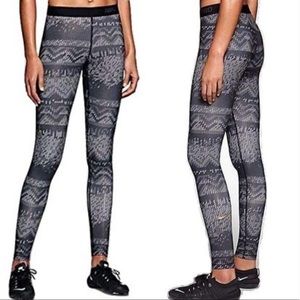 Nike Women's Pro Hyperwarm/Thermal Dri Fit